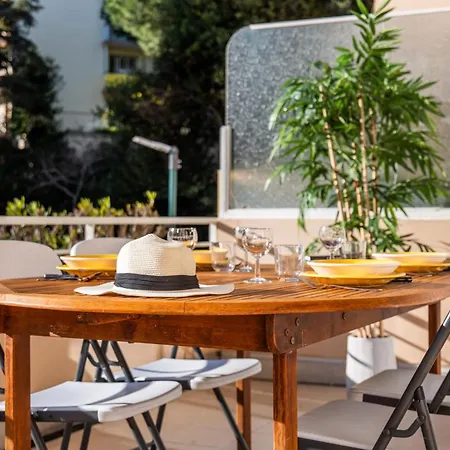 Apartment Bright 2bedroom 15min Walk To The Palais Cannes