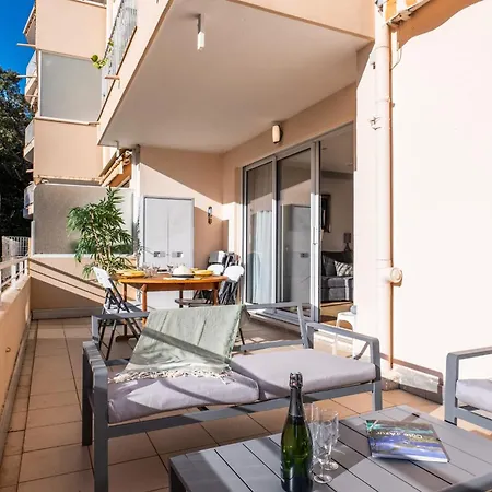Bright 2bedroom 15min Walk To The Palais Cannes