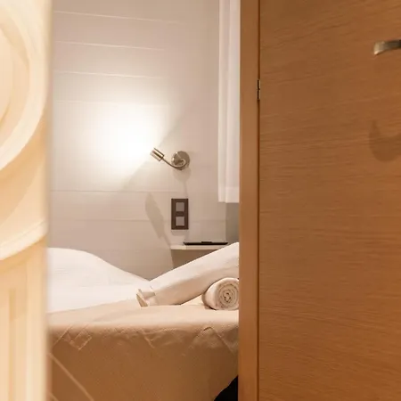 Bright 2bedroom 15min Walk To The Palais Cannes